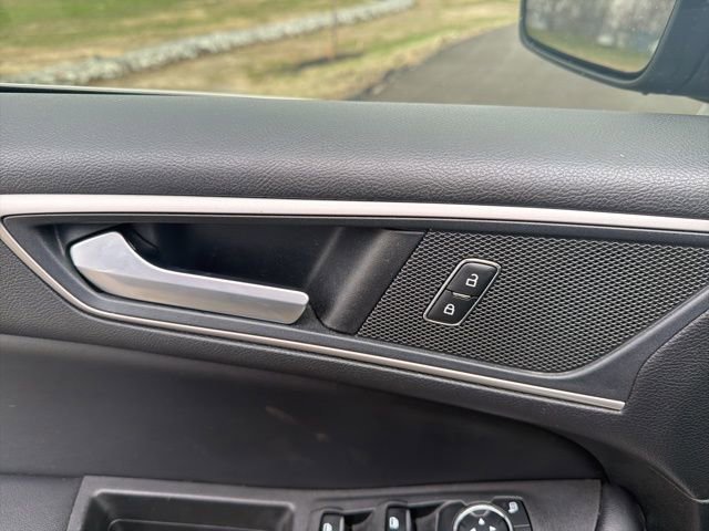 Used 2023 Ford Edge SEL AWD/4WD image 22
