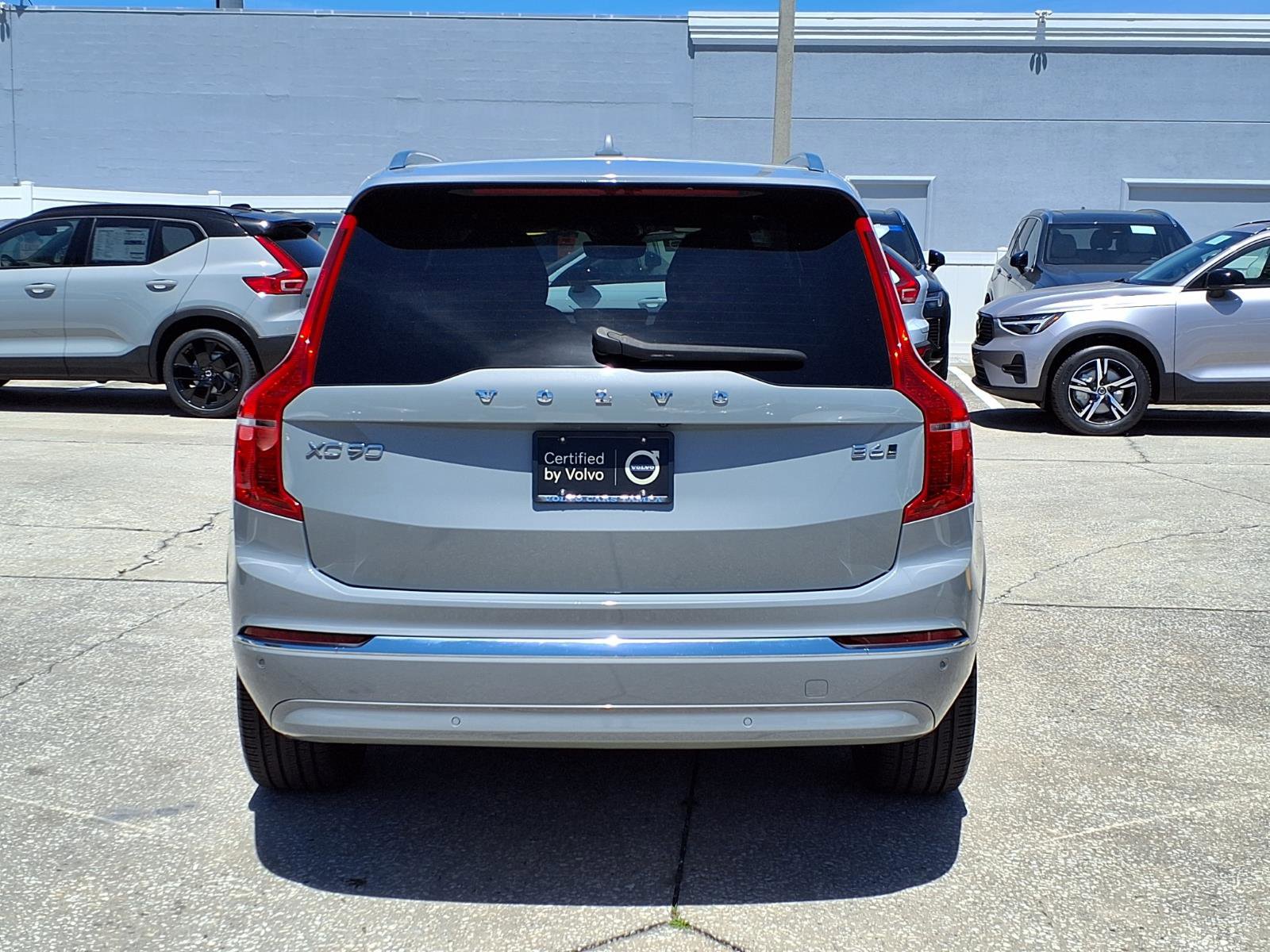 Certified 2024 Volvo XC90 B6 Plus image 6