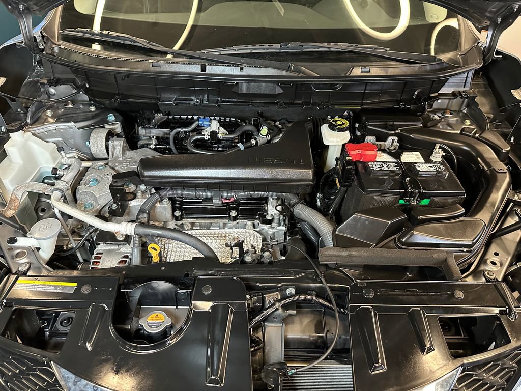 Used 2016 Nissan Rogue SV AWD/4WD image 23