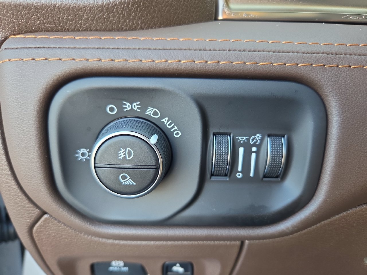 New 2027 RAM 1500 Limited AWD/4WD image 19