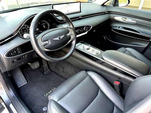 Used 2025 Genesis GV70 2.5T image 13