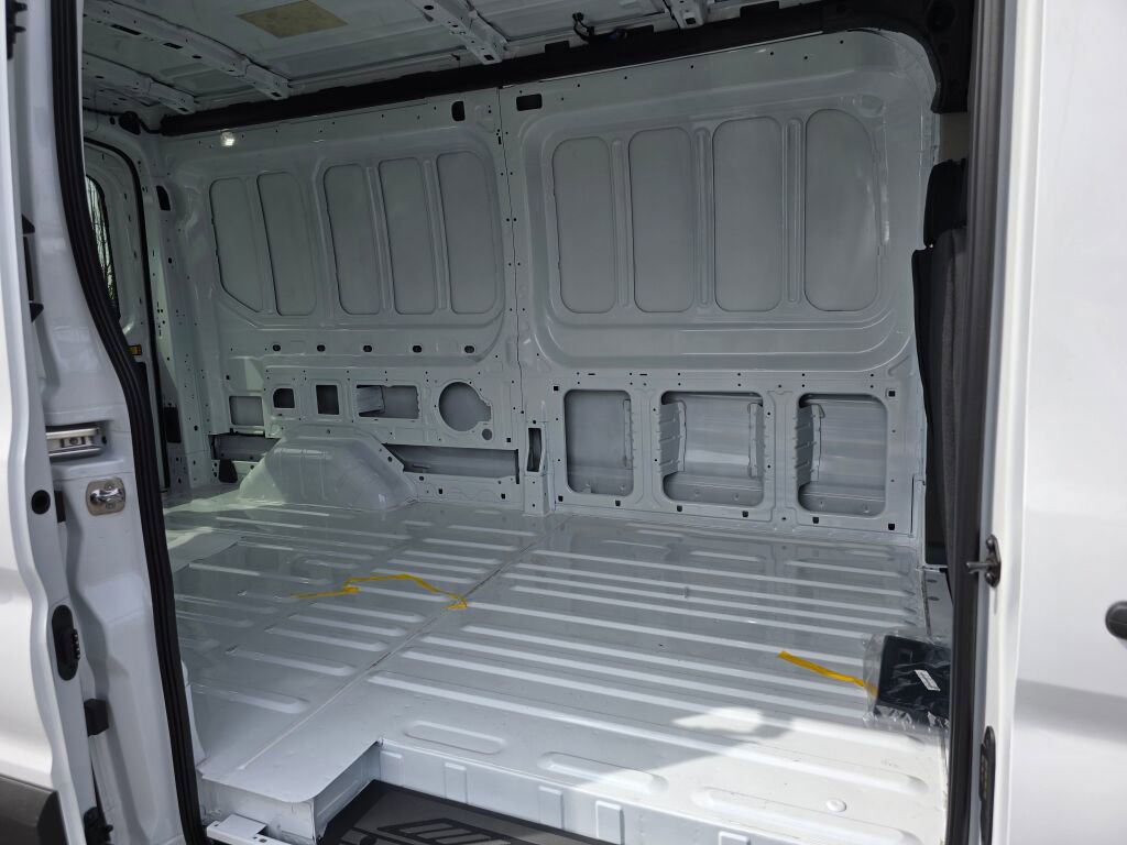 New 2026 Ford Transit 250 148 Medium Roof RWD image 11