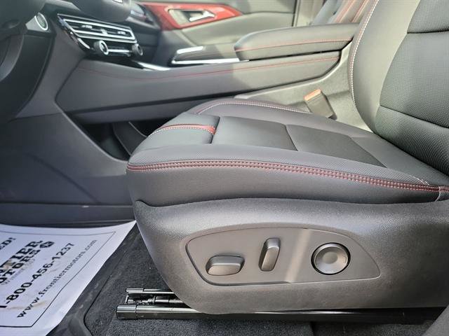 Used 2025 Chevrolet Traverse RS w/ LPO, Floor Liner Package AWD/4WD image 12