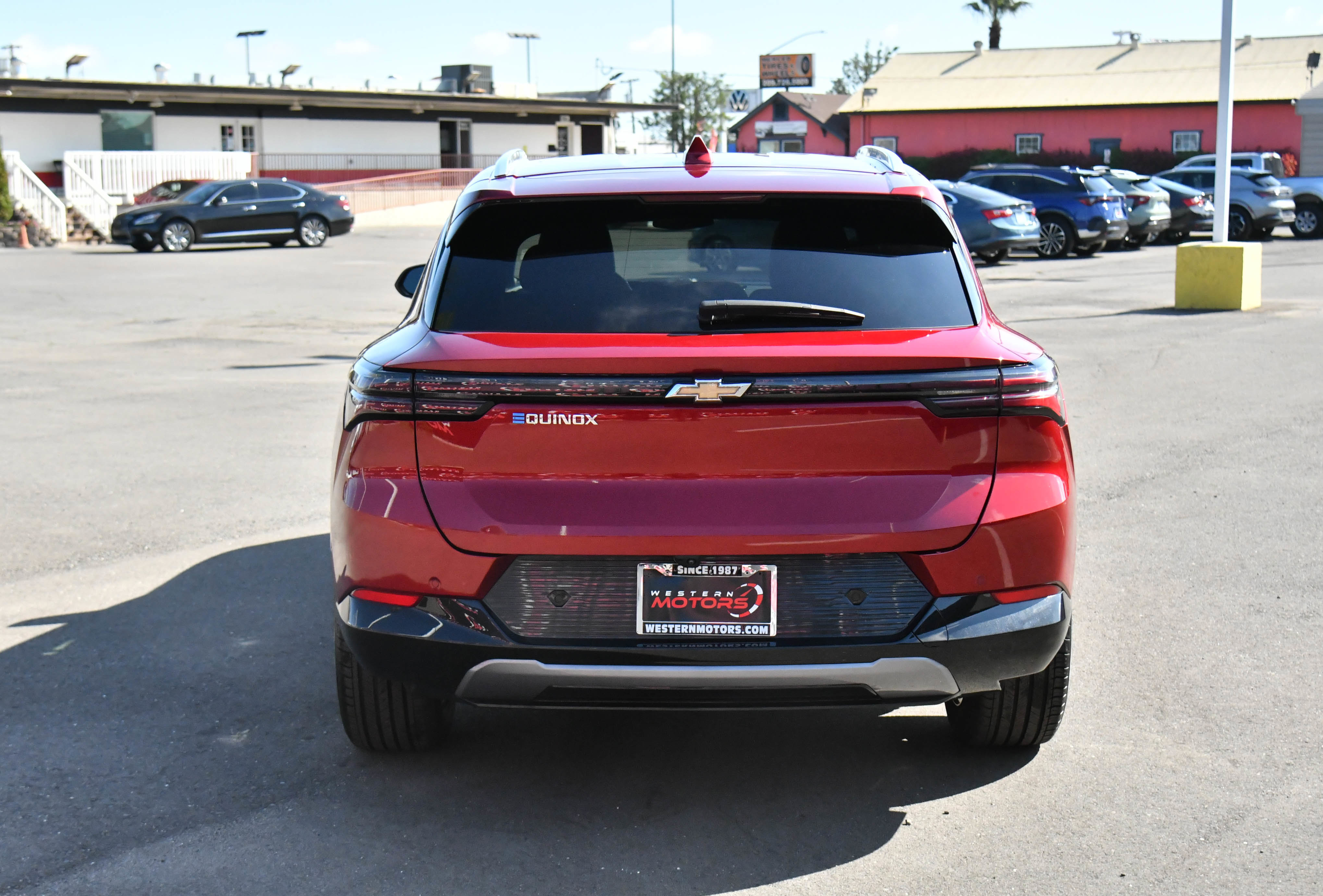 Used 2024 Chevrolet Equinox EV LT w/ LPO, Trailering Package image 7