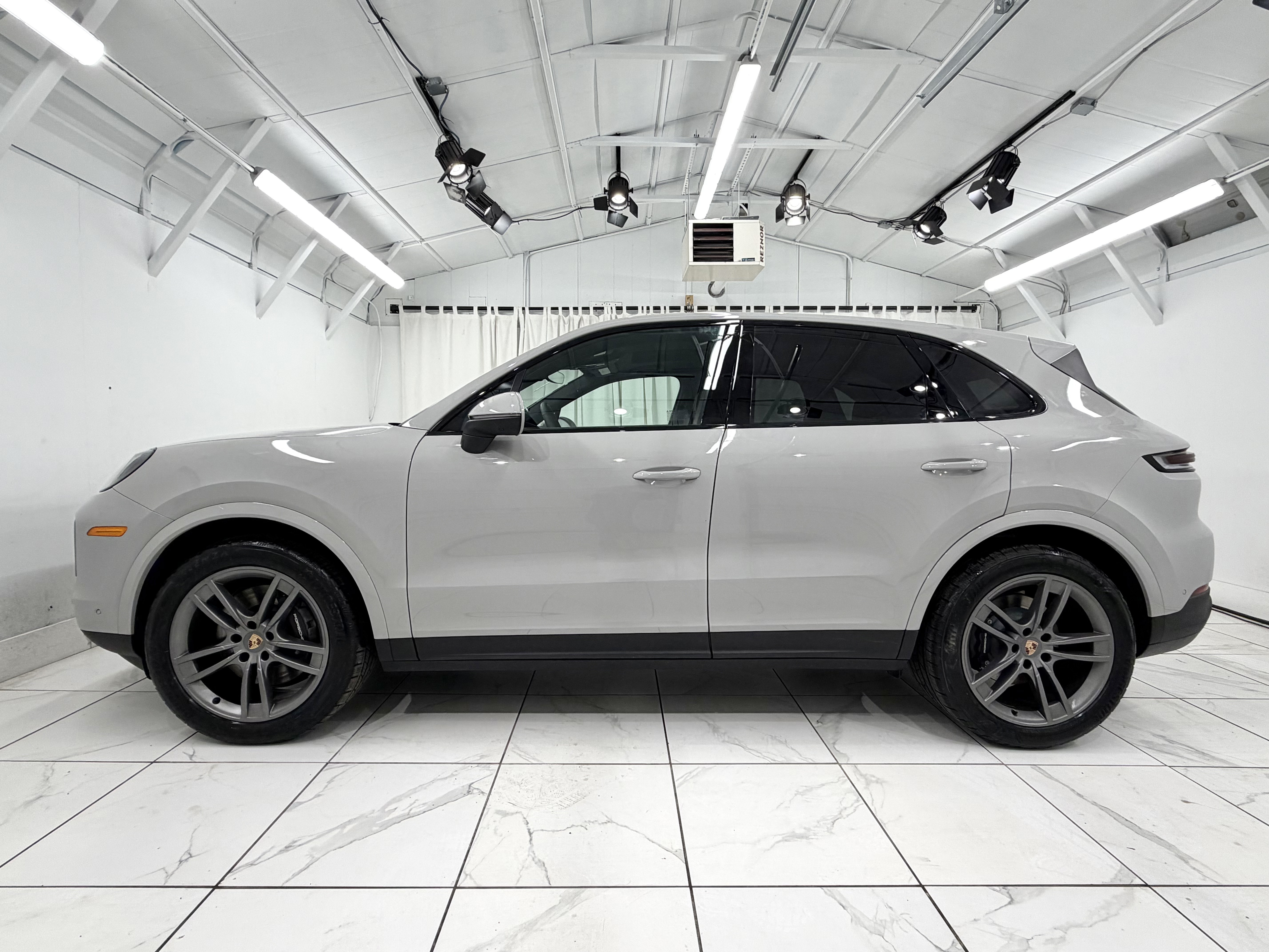New 2026 Porsche Cayenne AWD/4WD image 2