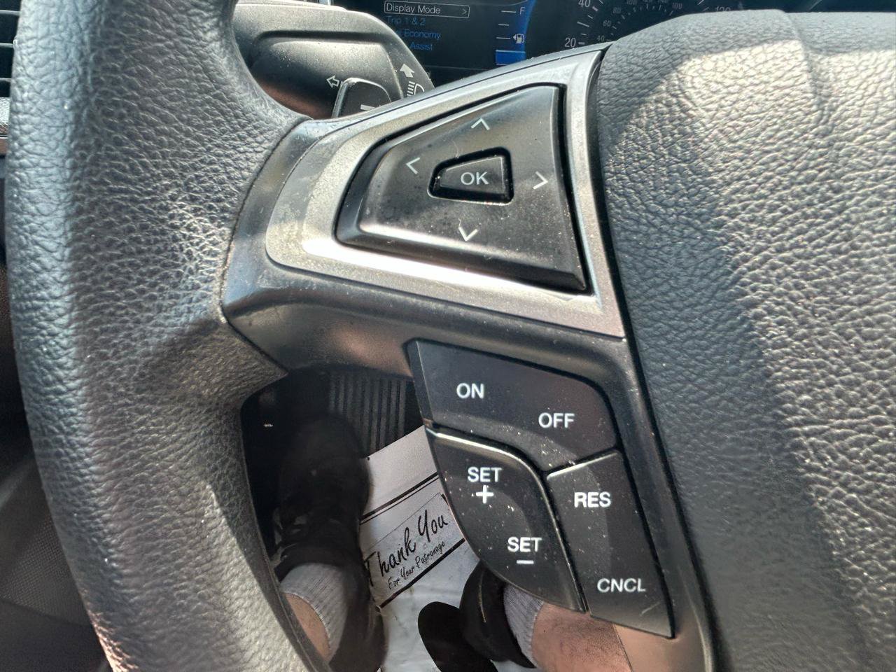 Used 2017 Ford Fusion SE w/ Fusion SE Technology Package FWD image 18