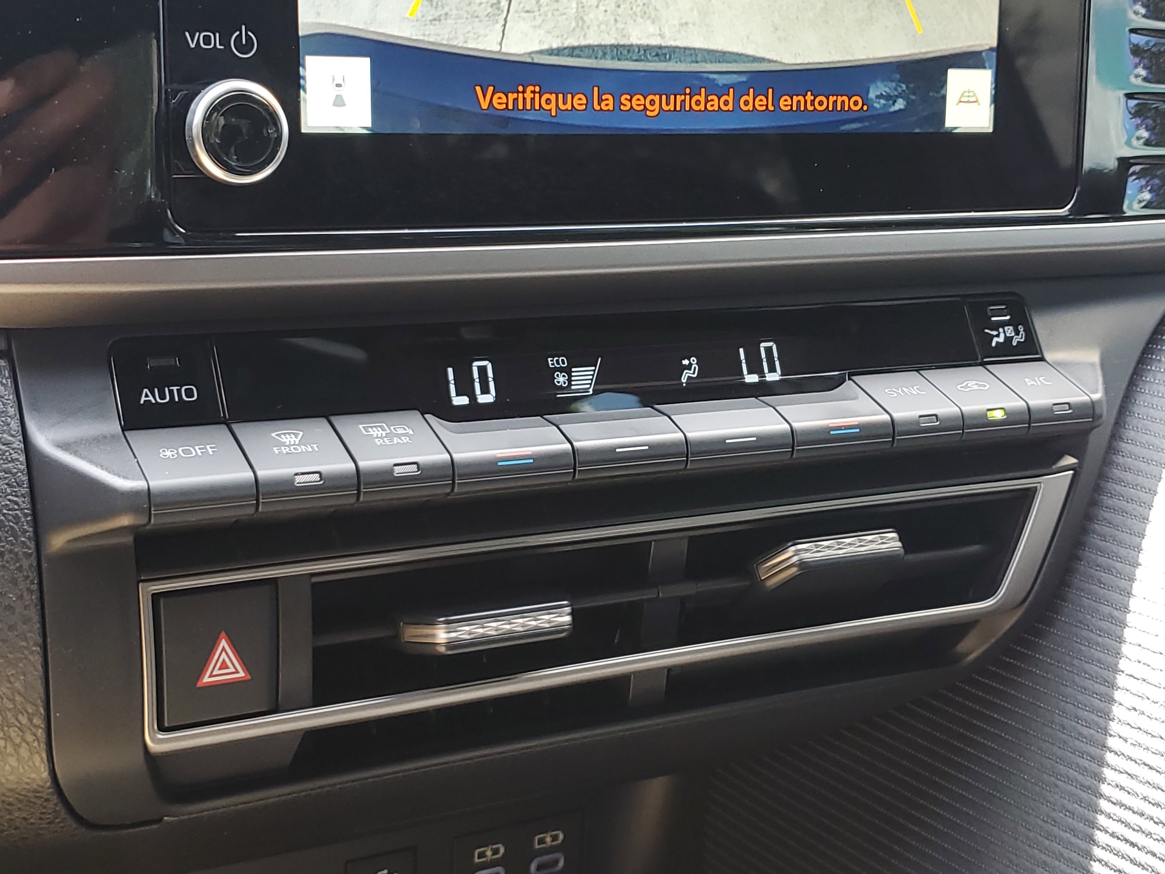 Certified 2026 Toyota Camry SE FWD image 31