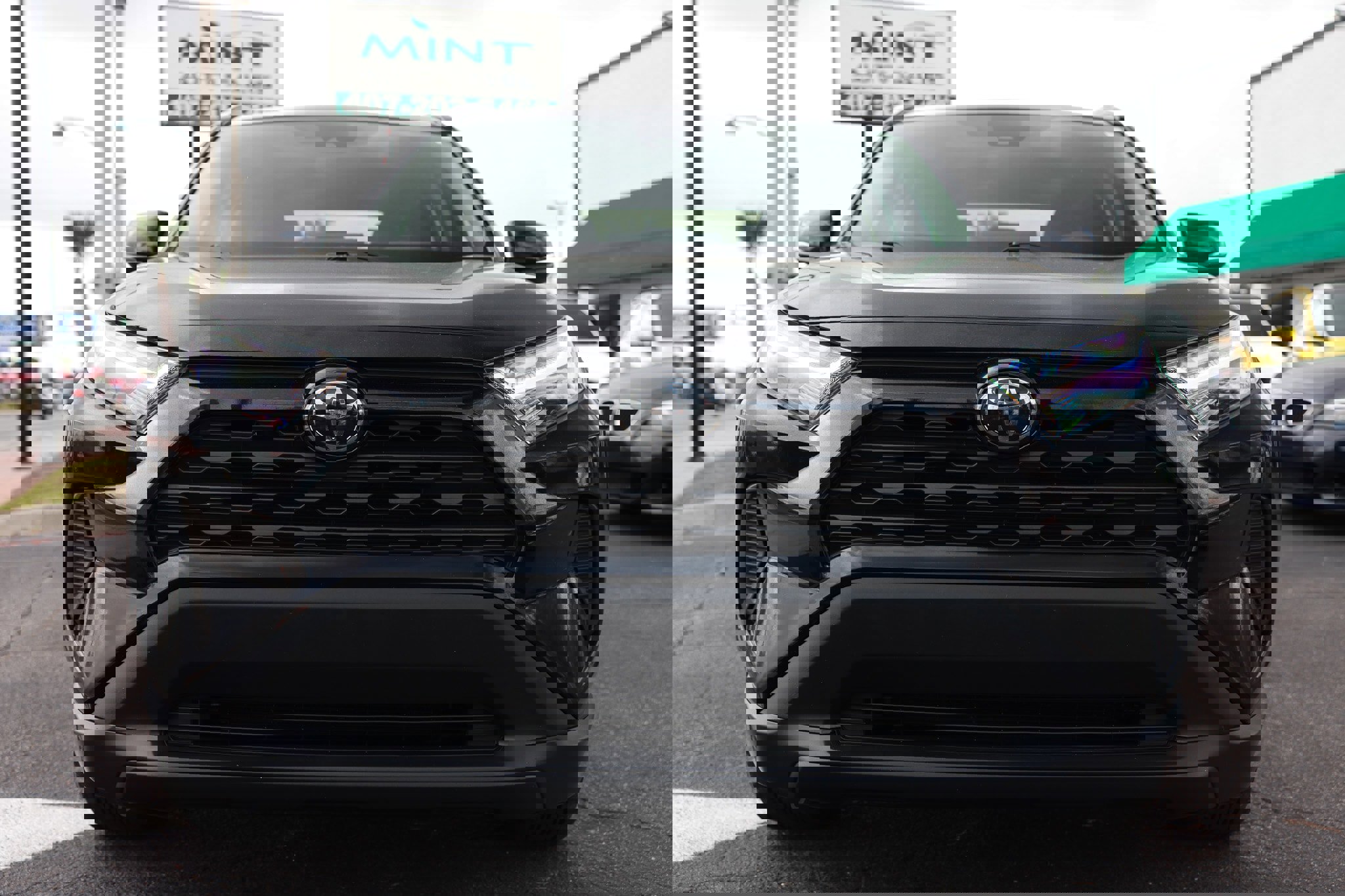 Used 2022 Toyota RAV4 XLE image 22