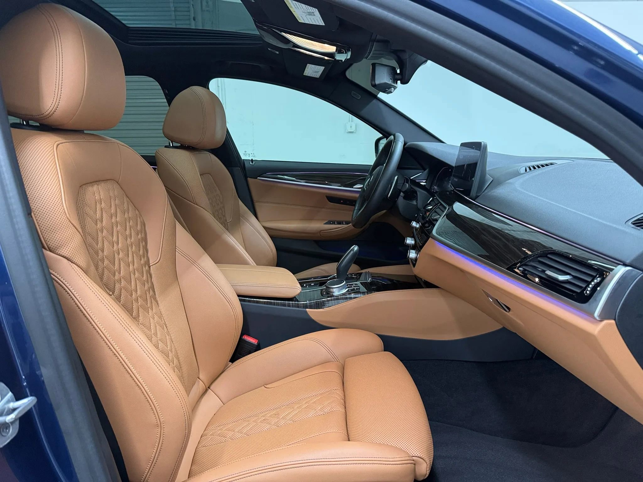 Used 2022 BMW 530i w/ M Sport Package RWD image 11