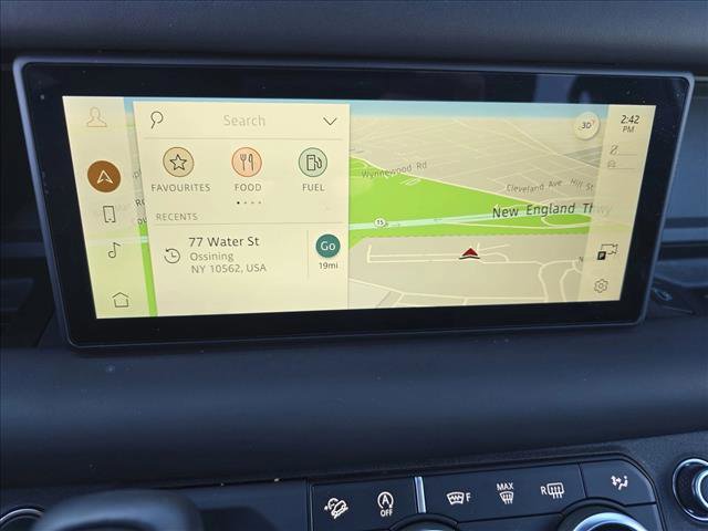 Used 2023 Land Rover Defender 110 X-Dynamic SE image 25