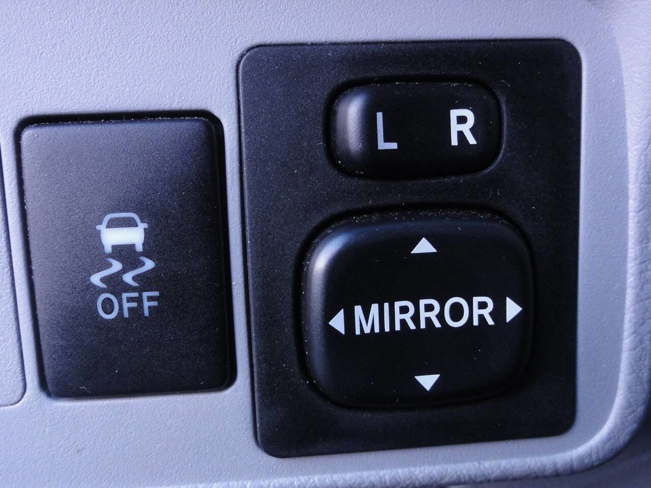 Used 2010 Toyota Corolla LE image 27