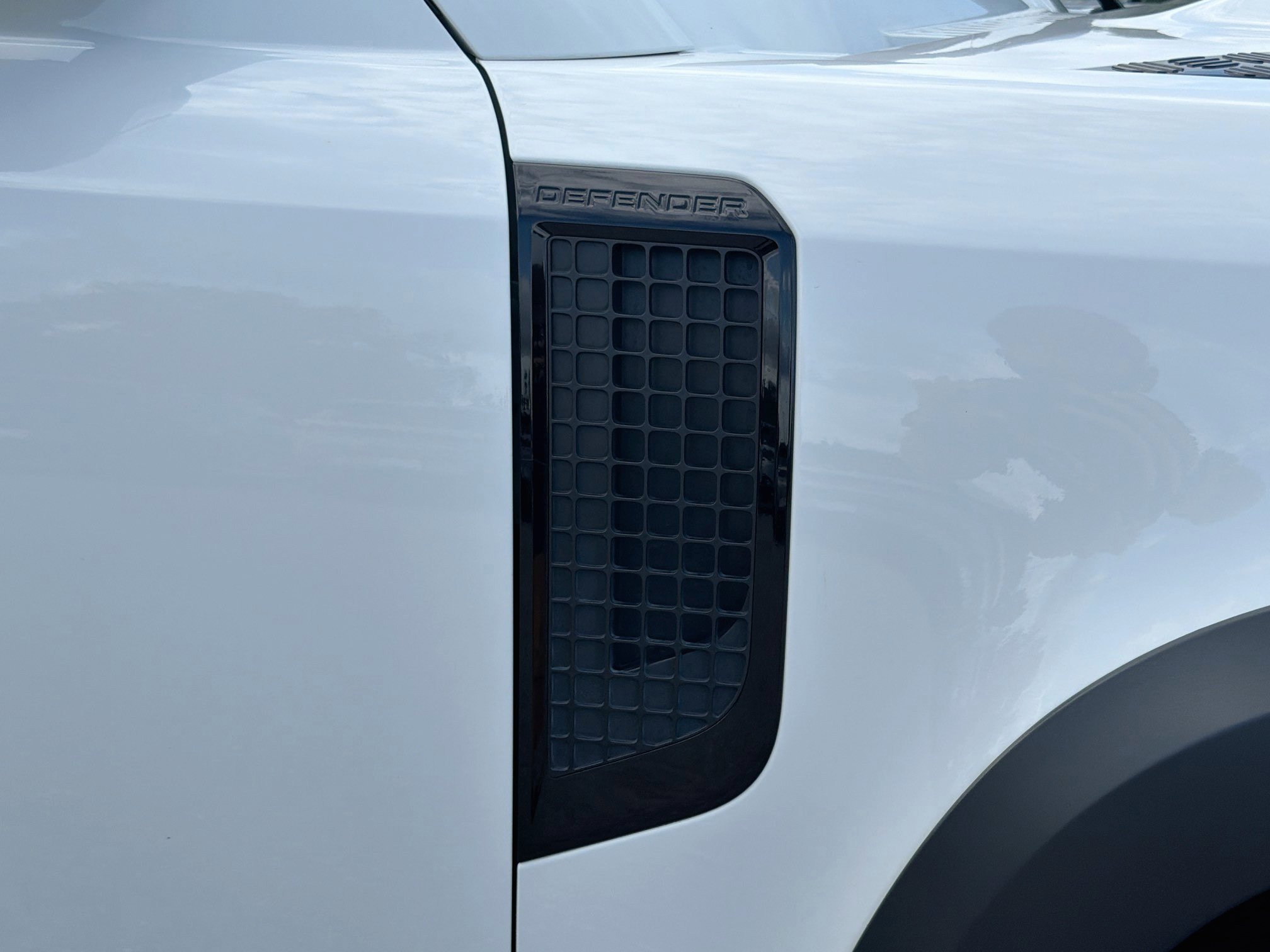 Used 2022 Land Rover Defender 110 S AWD/4WD image 48