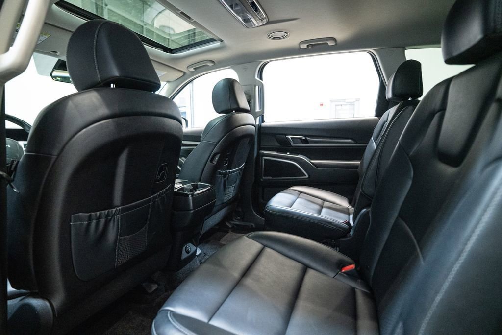 Used 2025 Kia Telluride S AWD/4WD image 36