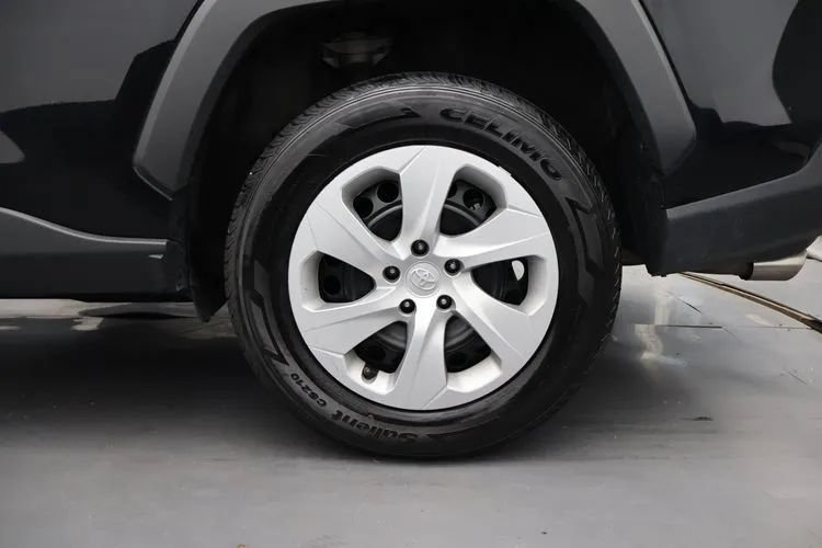 Used 2025 Toyota RAV4 LE FWD image 35