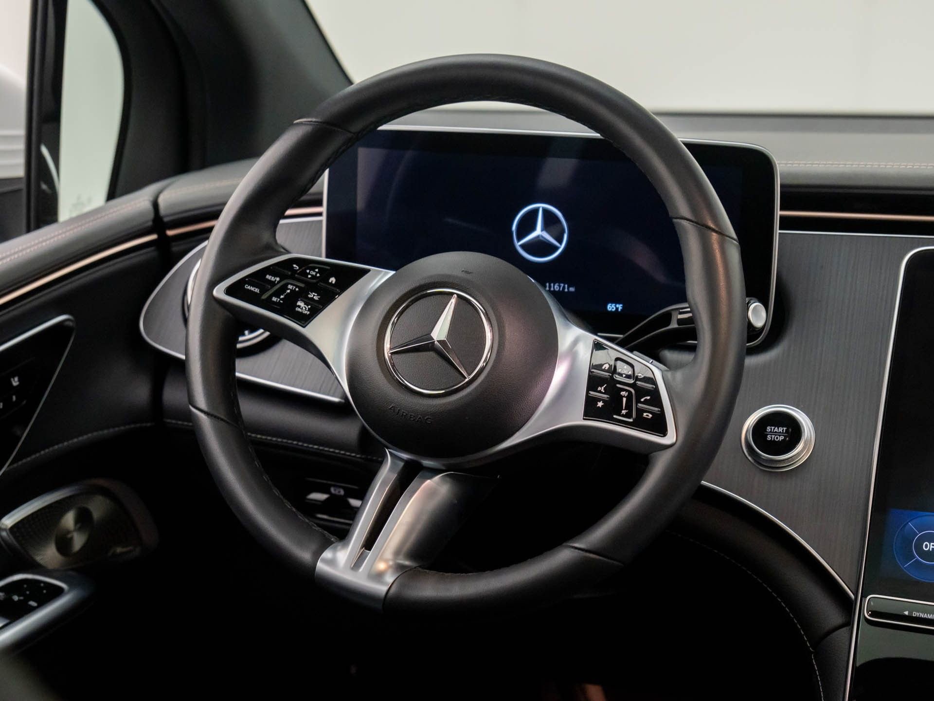 Certified 2024 Mercedes-Benz EQE 350+ 4MATIC SUV w/ Driver Assistance Package image 12