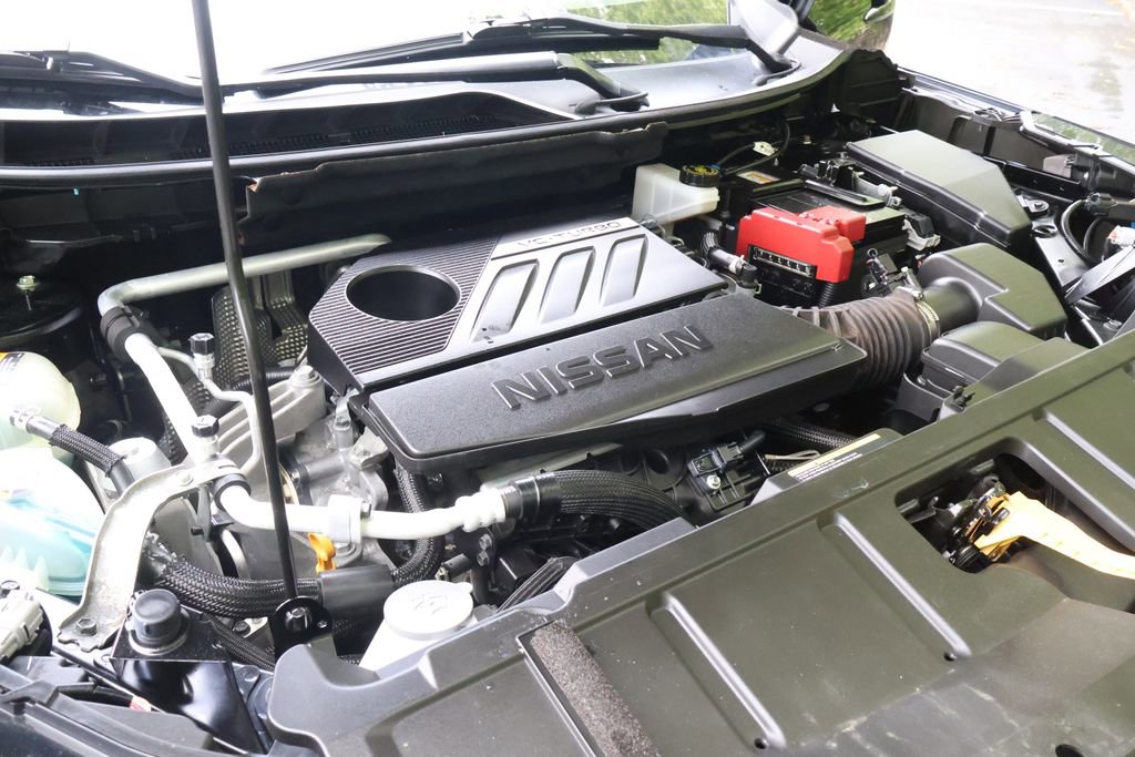 Used 2023 Nissan Rogue SV AWD/4WD image 13