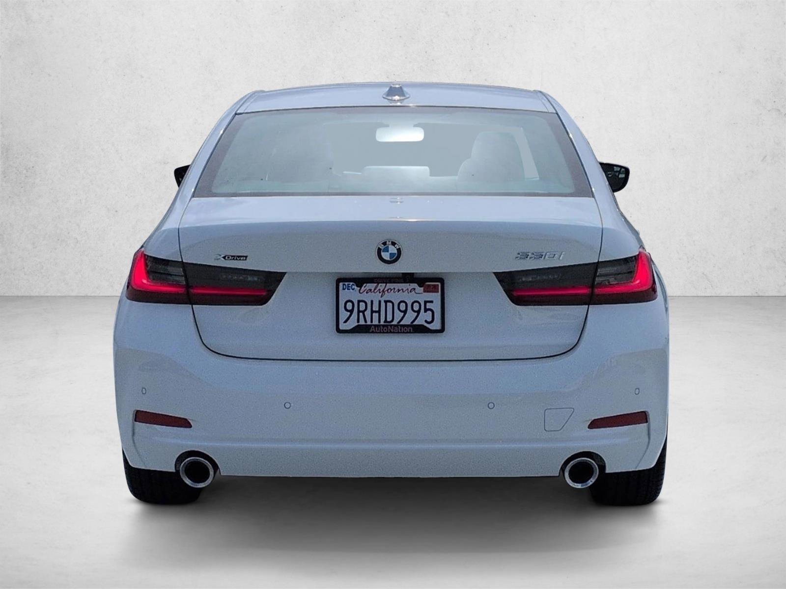 Used 2025 BMW 330i xDrive Sedan w/ M Sport Package AWD/4WD image 7