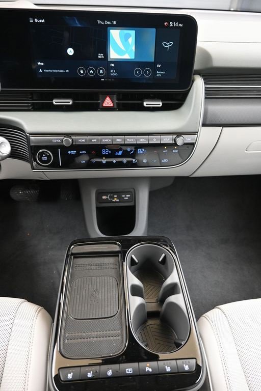 Used 2025 Hyundai Ioniq 5 Limited image 28