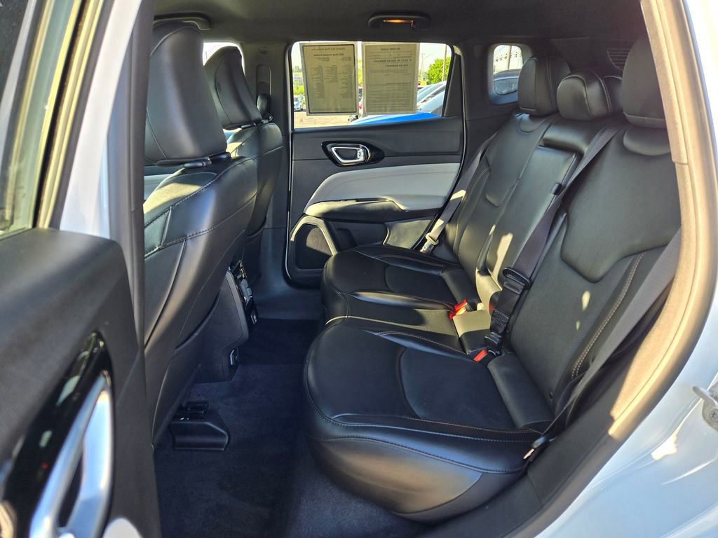 Used 2023 Jeep Compass Limited AWD/4WD image 27