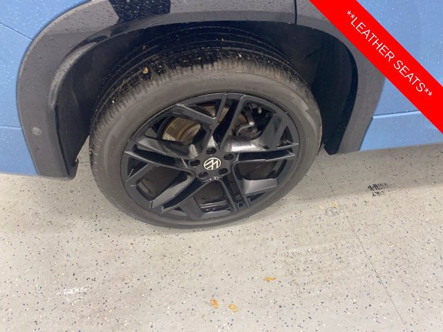 Used 2025 Volkswagen Tiguan SE R-Line AWD/4WD image 5