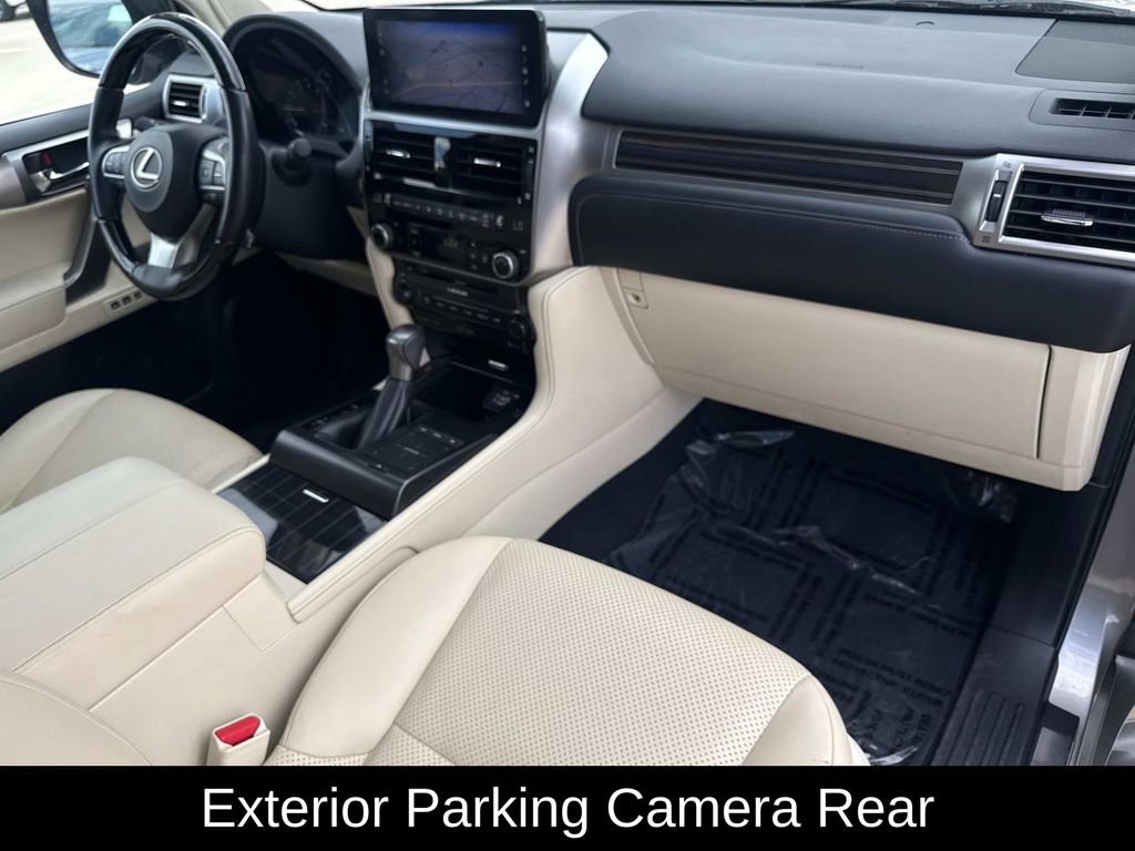 Used 2023 Lexus GX 460 Luxury w/ Accessory Package AWD/4WD image 17