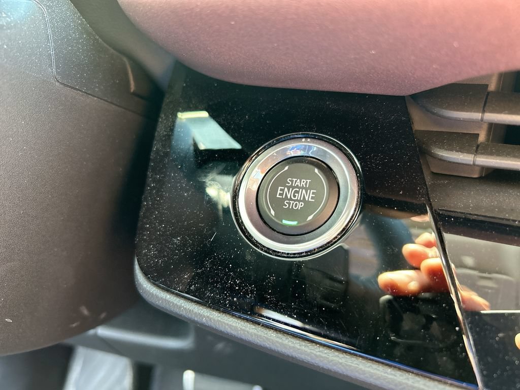 Used 2024 Buick Envision Sport Touring AWD/4WD image 21