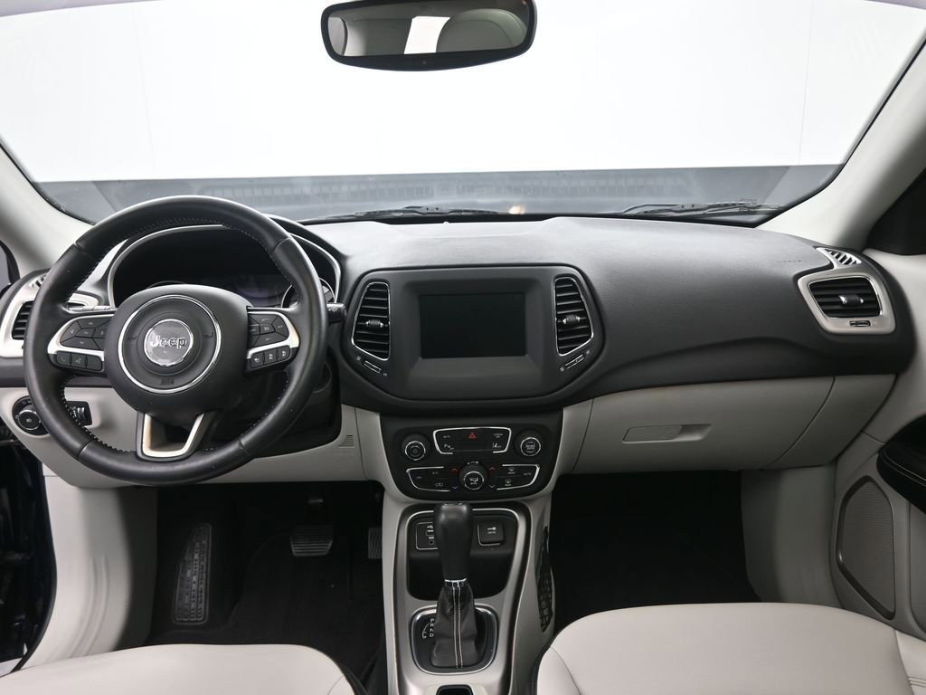 Used 2020 Jeep Compass Latitude image 24