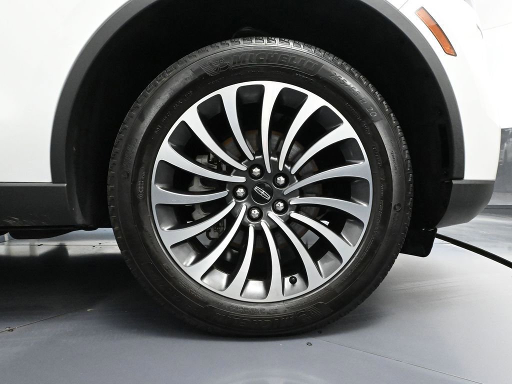 Used 2023 Lincoln Aviator Reserve image 16