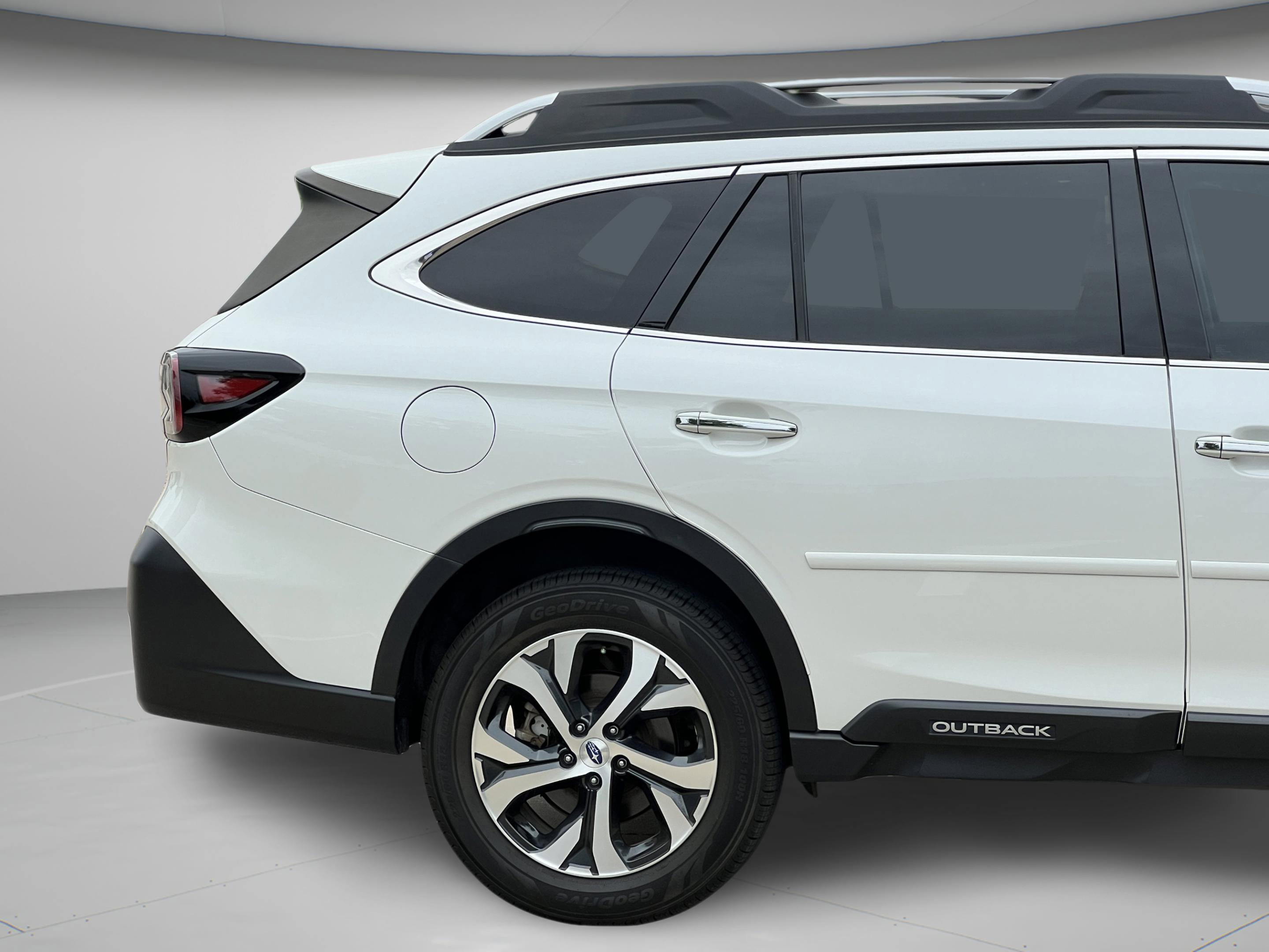 Used 2022 Subaru Outback Touring w/ Tech Package 2 image 32