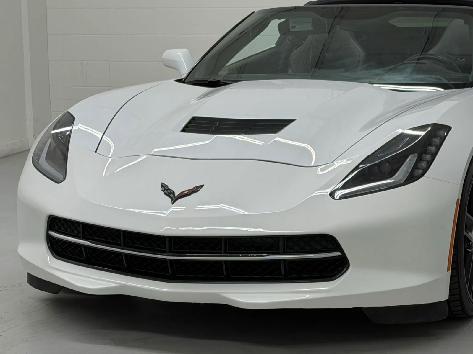 Used 2015 Chevrolet Corvette Stingray Coupe w/ 3LT Preferred Equipment Group RWD image 20