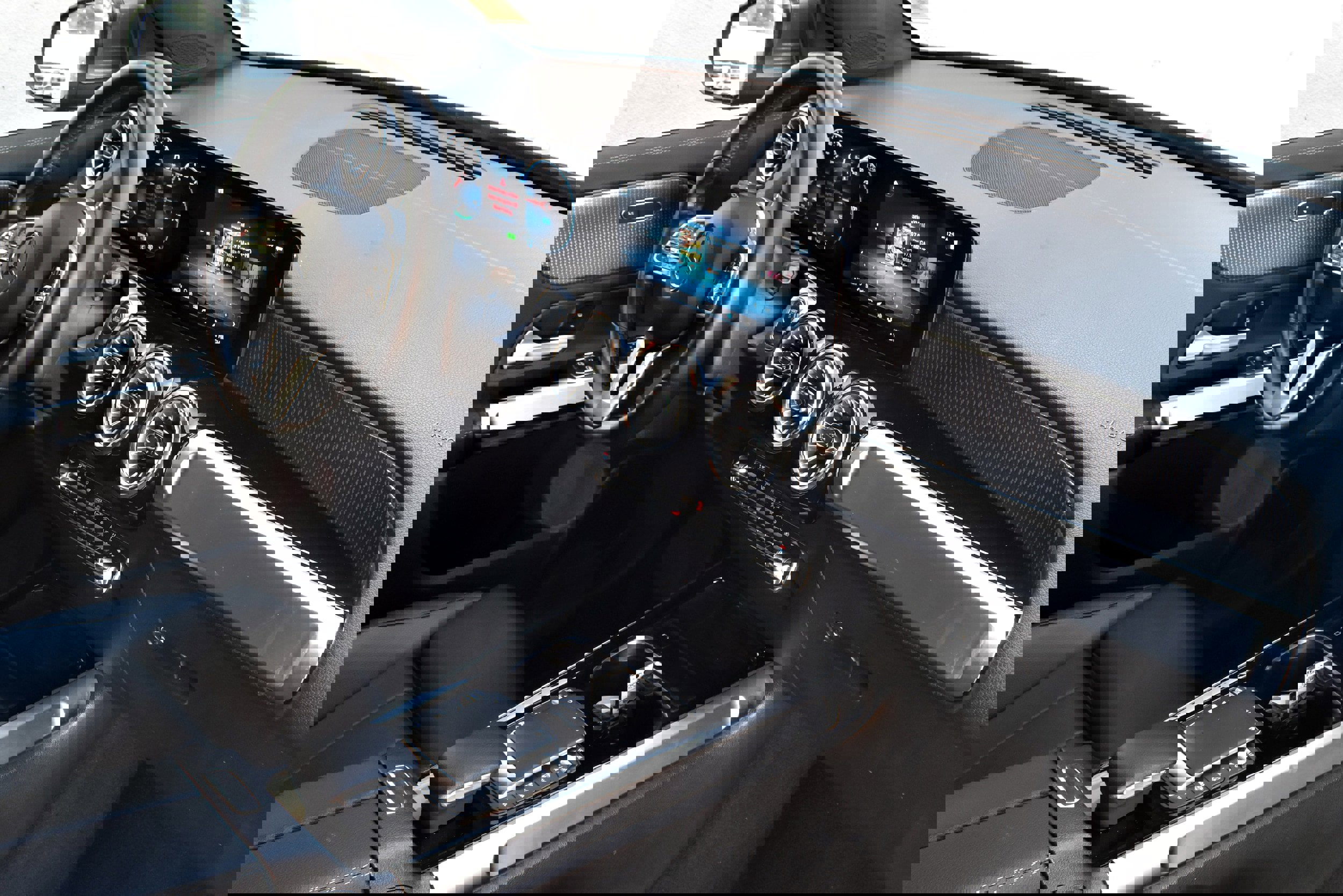 Used 2022 Mercedes-Benz EQB 350 4MATIC image 26