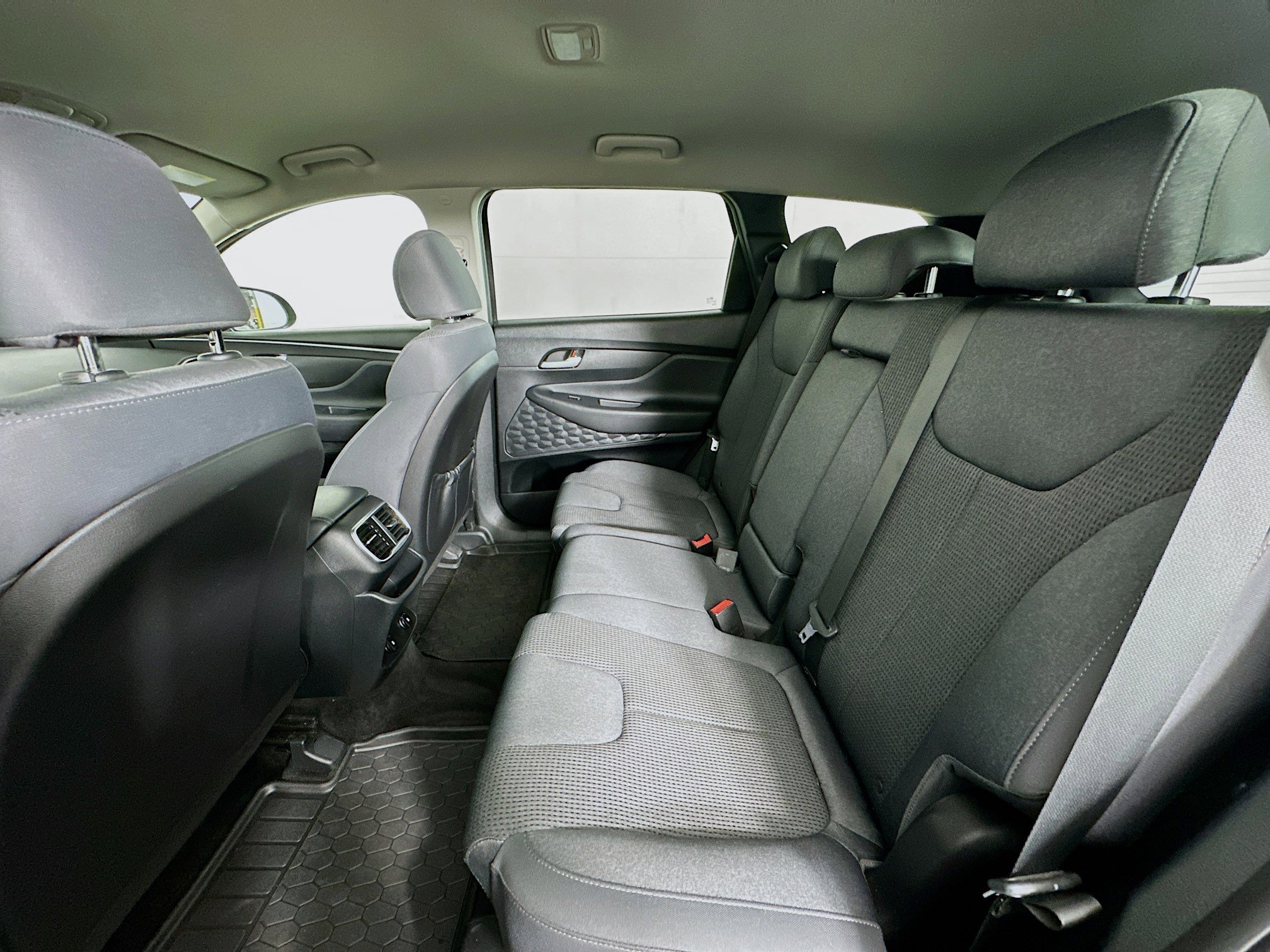 Used 2019 Hyundai Santa Fe SE FWD image 26