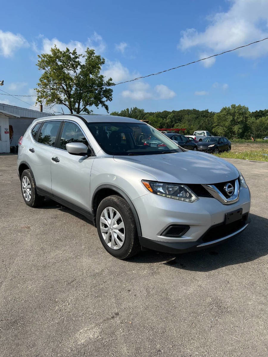 Used 2016 Nissan Rogue S image 4