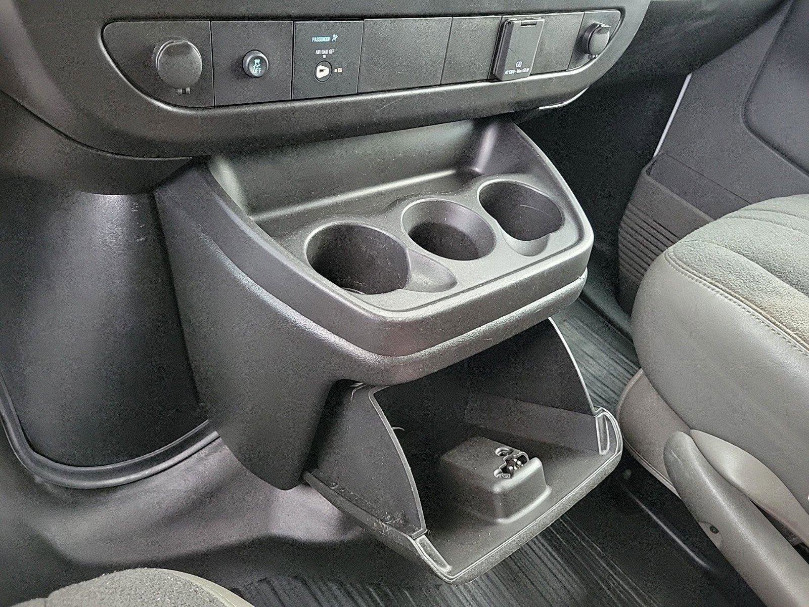 Used 2024 GMC Savana 2500 w/ Driver Convenience Package image 29