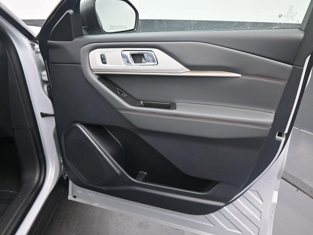 New 2026 Ford Explorer Active w/ Active Comfort Package image 6