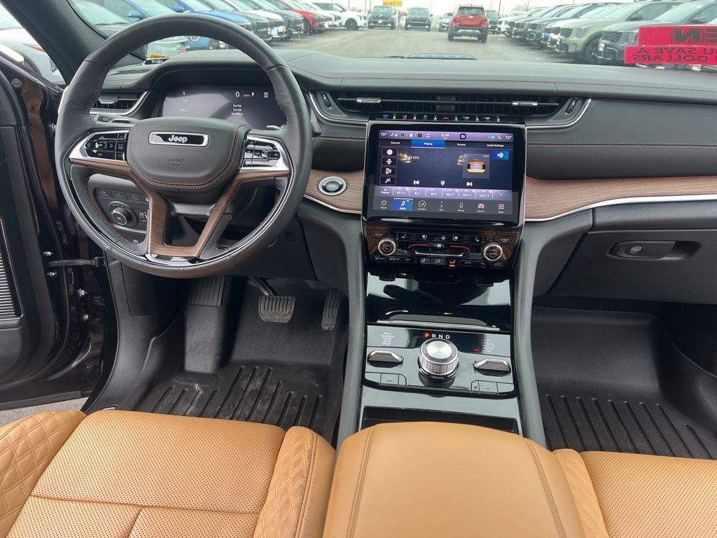 Used 2022 Jeep Grand Cherokee Summit w/ Advanced Protech Group IV image 18