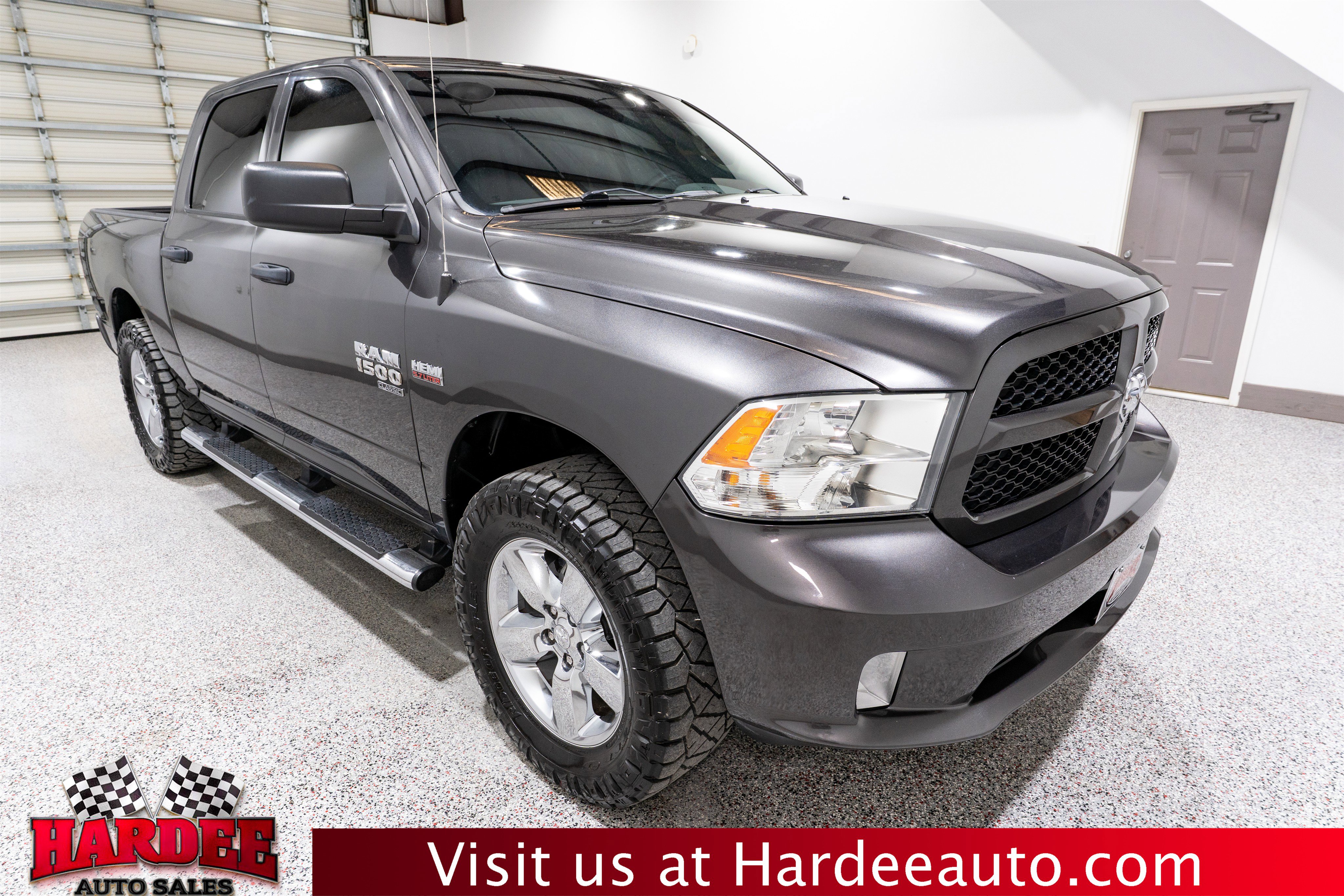 Used 2019 RAM 1500 Express w/ Express Value Package AWD/4WD image 6