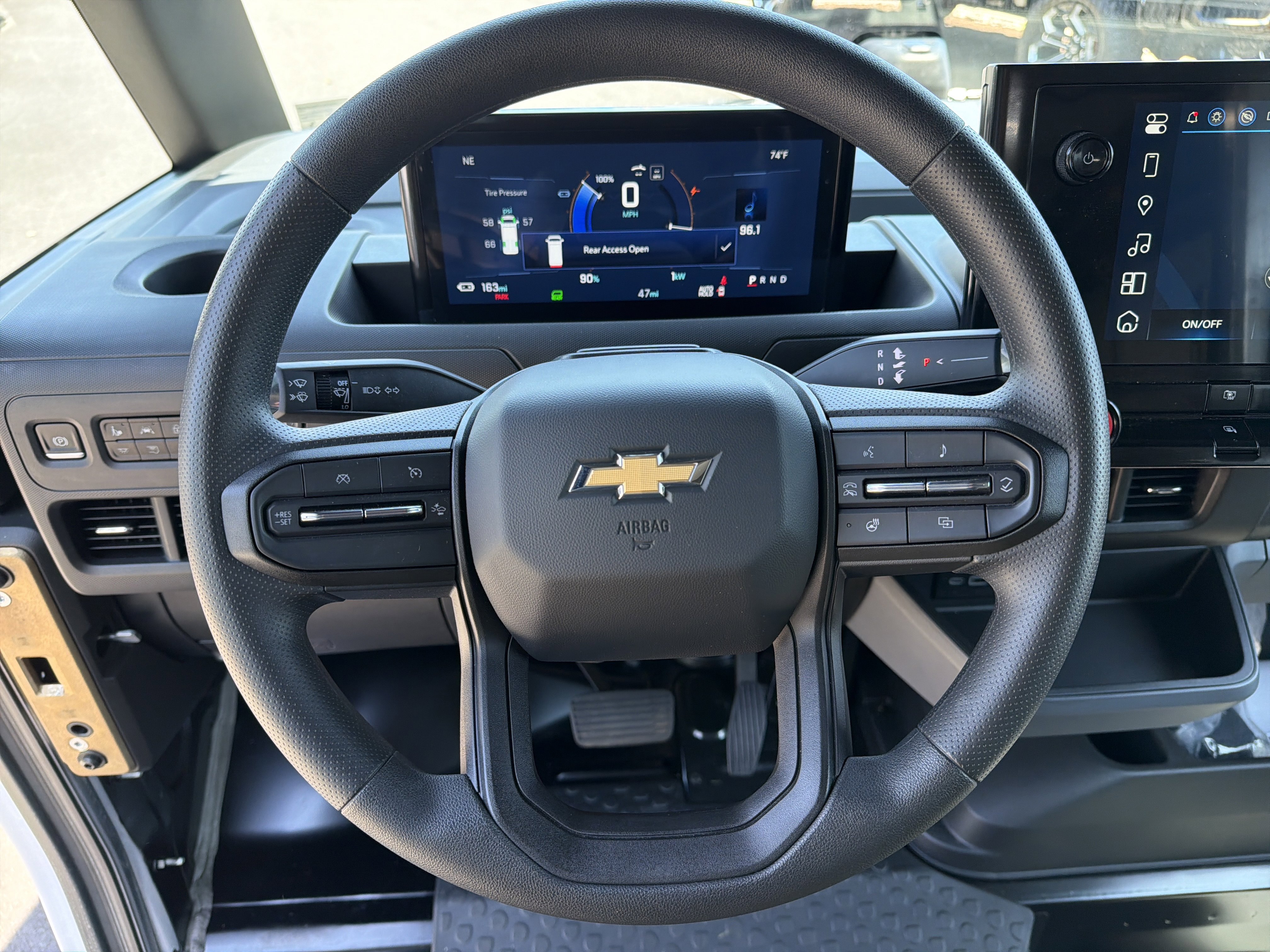 Used 2025 Chevrolet Brightdrop 600 FWD image 18