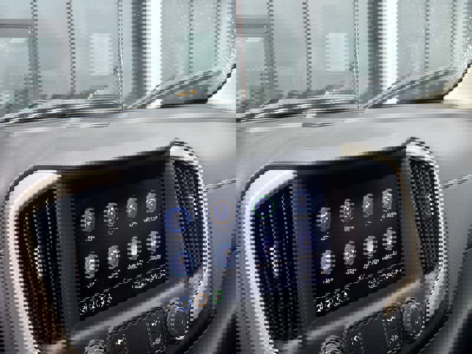 Used 2023 GMC Terrain Denali w/ Black Diamond Edition AWD/4WD image 5