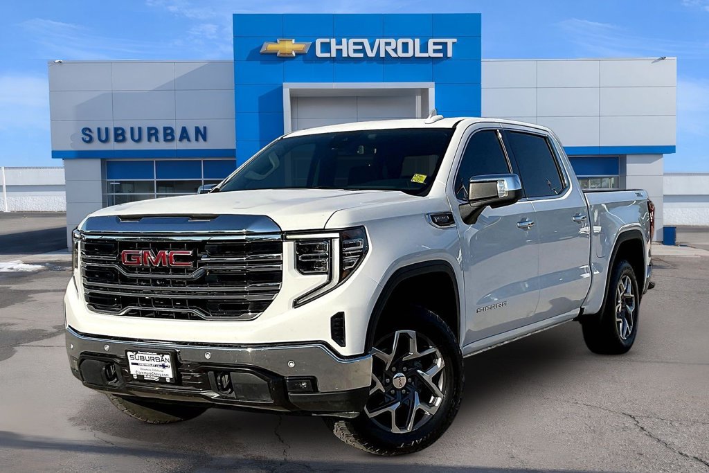 Used 2024 GMC Sierra 1500 SLT AWD/4WD image 1