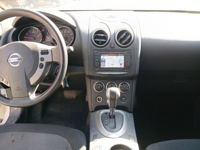 Used 2012 Nissan Rogue SV w/ Premium Pkg image 16