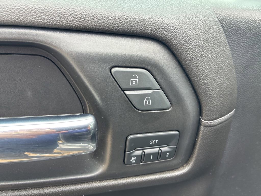 Used 2022 GMC Sierra 1500 Denali AWD/4WD image 10