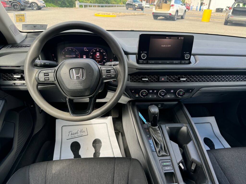 Used 2023 Honda Accord EX image 23