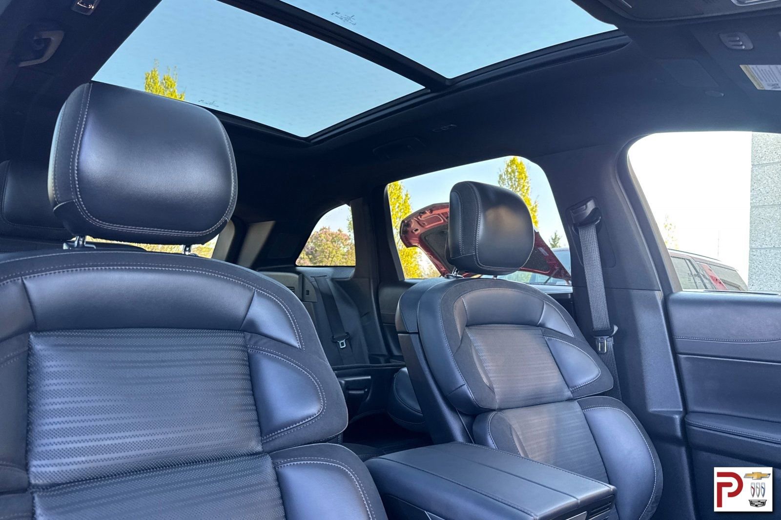 Used 2025 Lincoln Nautilus Reserve w/ Equipment Group 203A AWD/4WD image 19