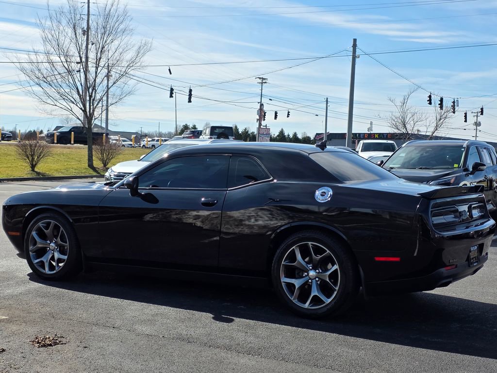 Used 2015 Dodge Challenger R/T w/ Quick Order Package 22B R/T image 6