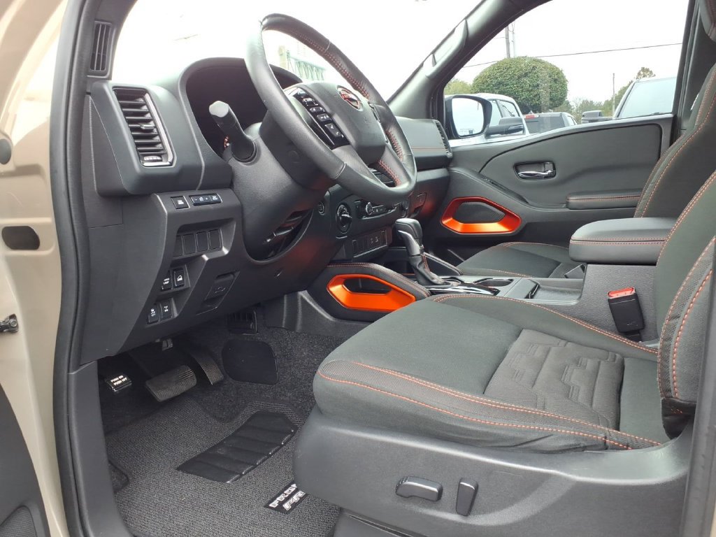 Used 2024 Nissan Frontier PRO-4X w/ Off-Road Protection Package AWD/4WD image 15