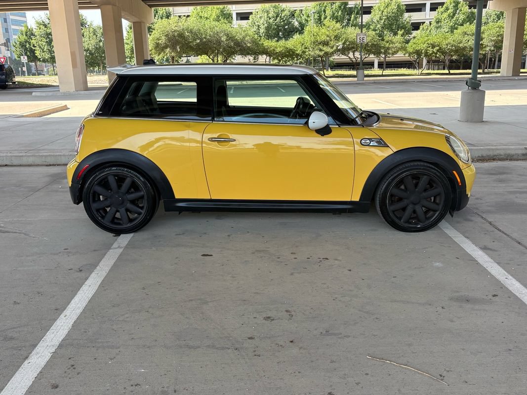 Used 2009 MINI Cooper S FWD image 5