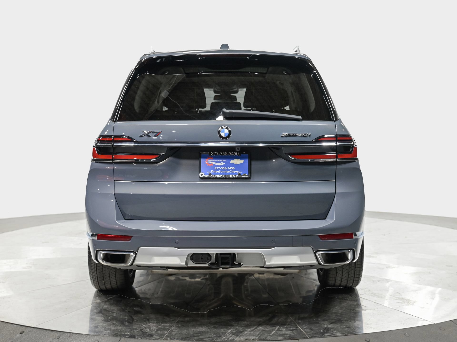 Used 2023 BMW X7 xDrive40i w/ Premium Package AWD/4WD image 5