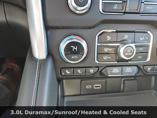 Used 2023 GMC Yukon XL SLT w/ SLT Premium Package image 21