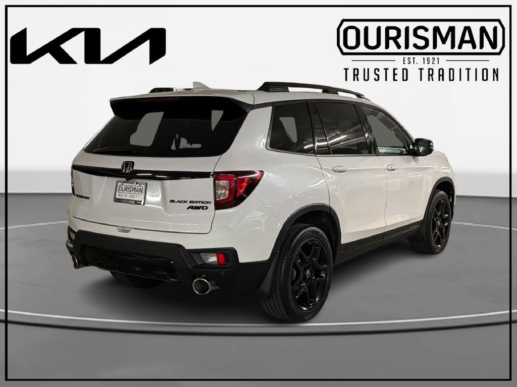 Used 2024 Honda Passport Black Edition image 4